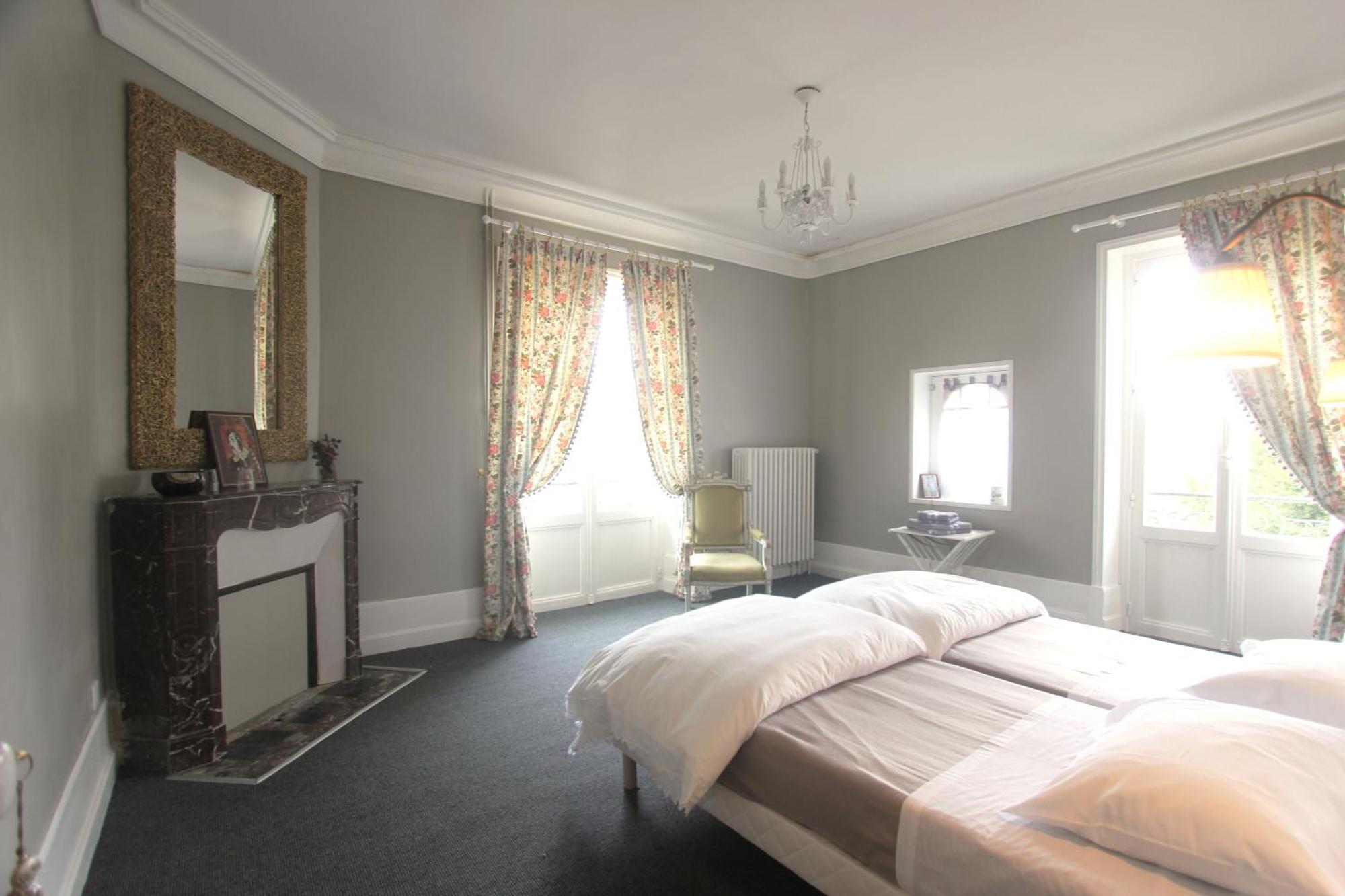 Domaine De Planchoury Bed & Breakfast Saint-Michel-sur-Loire Exterior photo
